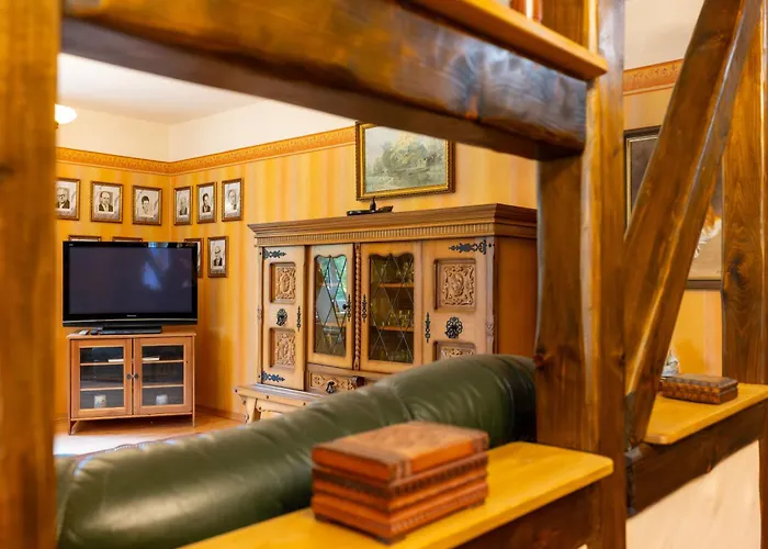 Josephine Apartment *